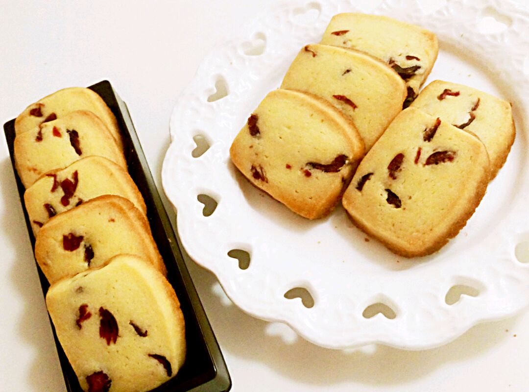 Cucine烤箱烘焙蔓越莓饼干